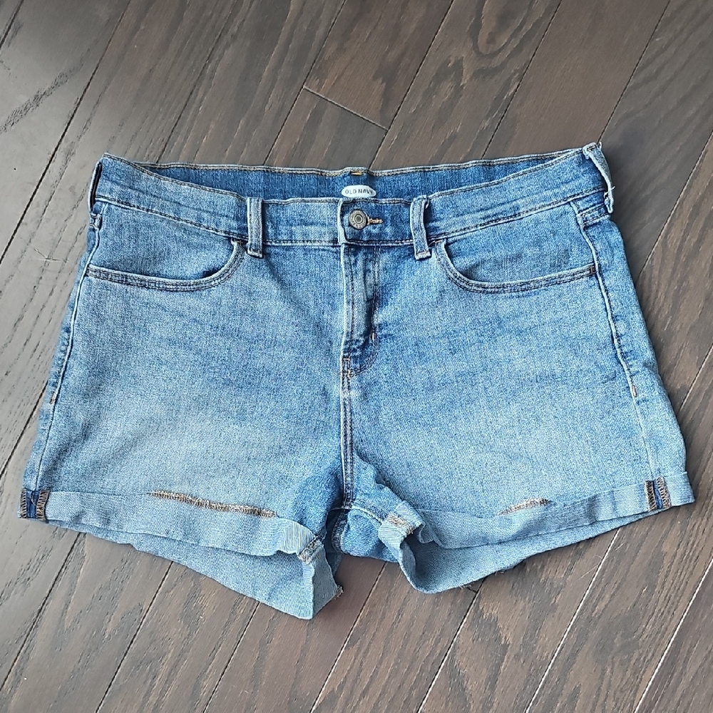 Old Navy Denim Blue Women's Cuffed Shorts Size 12